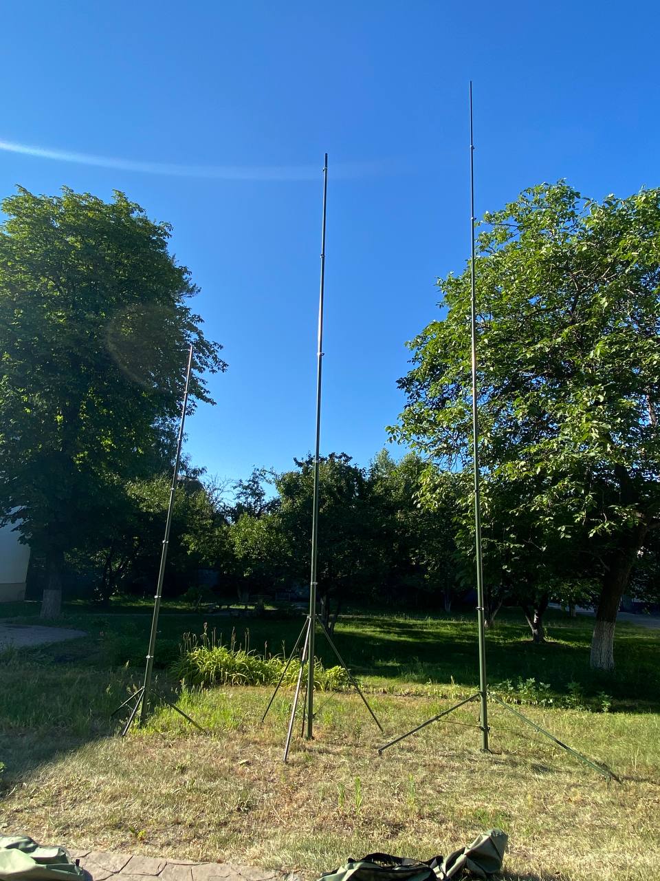 Телескопічна алюмінієва щогла для ретранслятора – легка, міцна та надійна конструкція для встановлення антен і обладнання. Забезпечує стабільність та зручність транспортування. Ідеальне рішення для польових умов та стаціонарного використання.