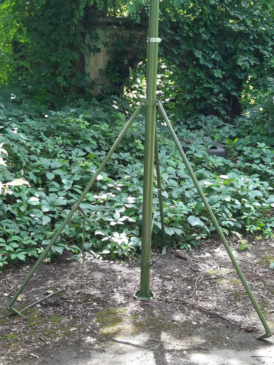 Телескопічна алюмінієва щогла для ретранслятора – легка, міцна та надійна конструкція для встановлення антен і обладнання. Забезпечує стабільність та зручність транспортування. Ідеальне рішення для польових умов та стаціонарного використання.