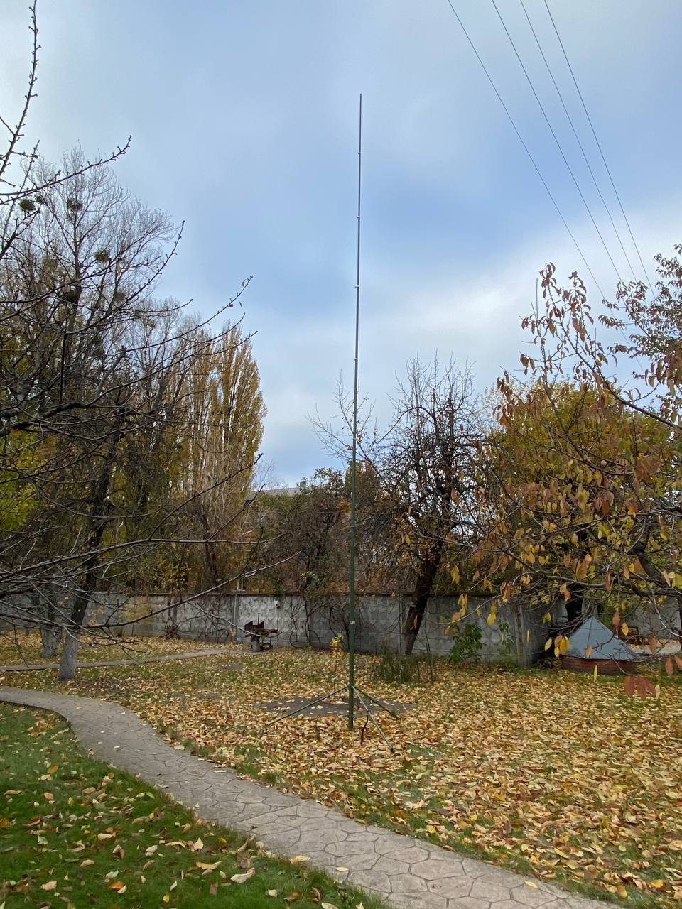 Телескопічна алюмінієва щогла для ретранслятора – легка, міцна та надійна конструкція для встановлення антен і обладнання. Забезпечує стабільність та зручність транспортування. Ідеальне рішення для польових умов та стаціонарного використання.